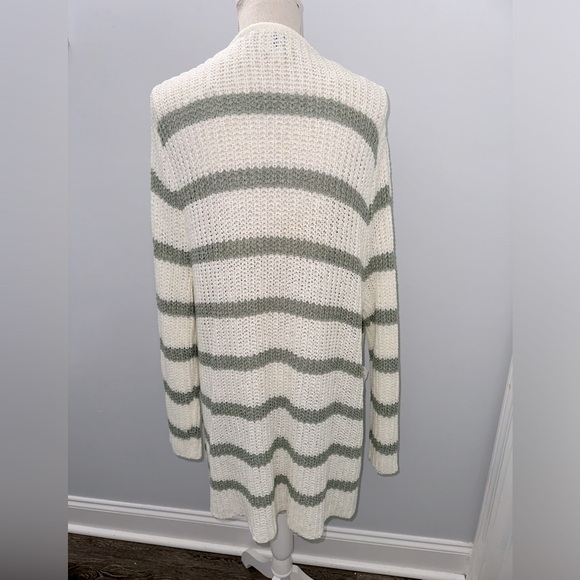 Blue reign Knit cardigan size L - Picture 5 of 7